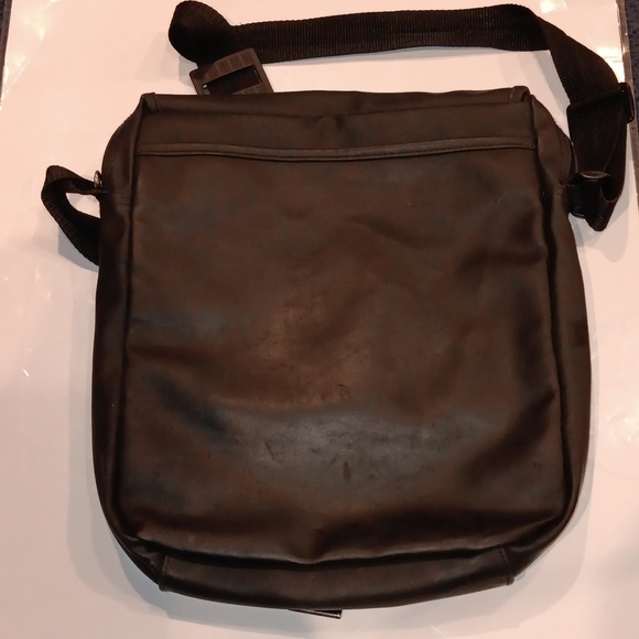 YveSaint Laurent Parfums Promotional Messanger Bag - Picture 7 of 7